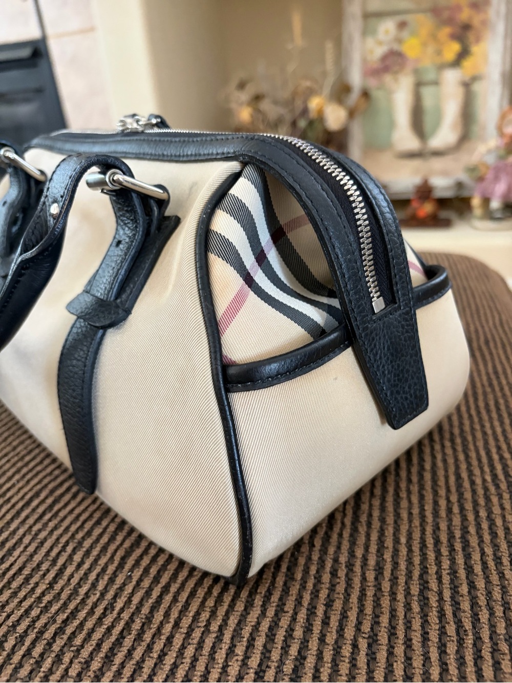 Burberry Nova Check Satchel Jacquard Leather Handbag Black Beige - Picture 4 of 16